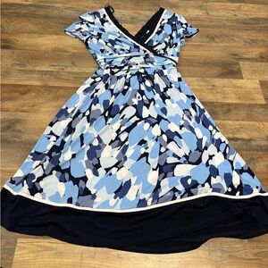 Sandra Darren Abstract Print Fit & Flare Dress – Size 12 – Blue/Navy